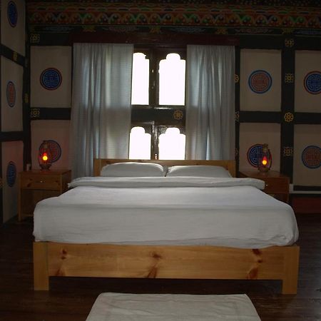Ama'S Village Lodge Paro Exterior photo