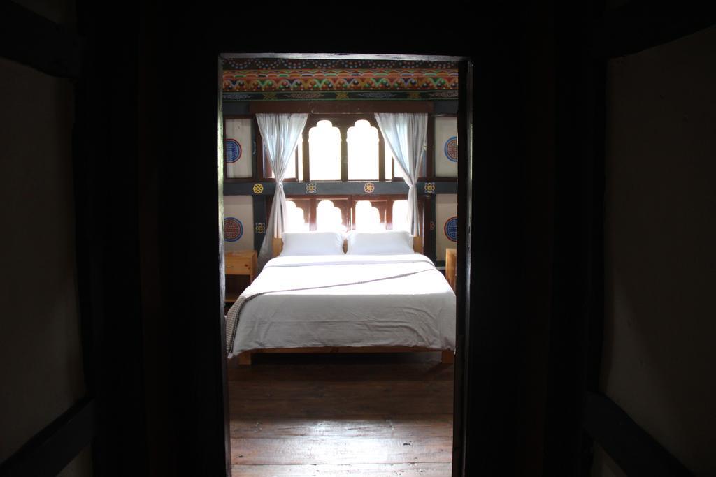 Ama'S Village Lodge Paro Exterior photo
