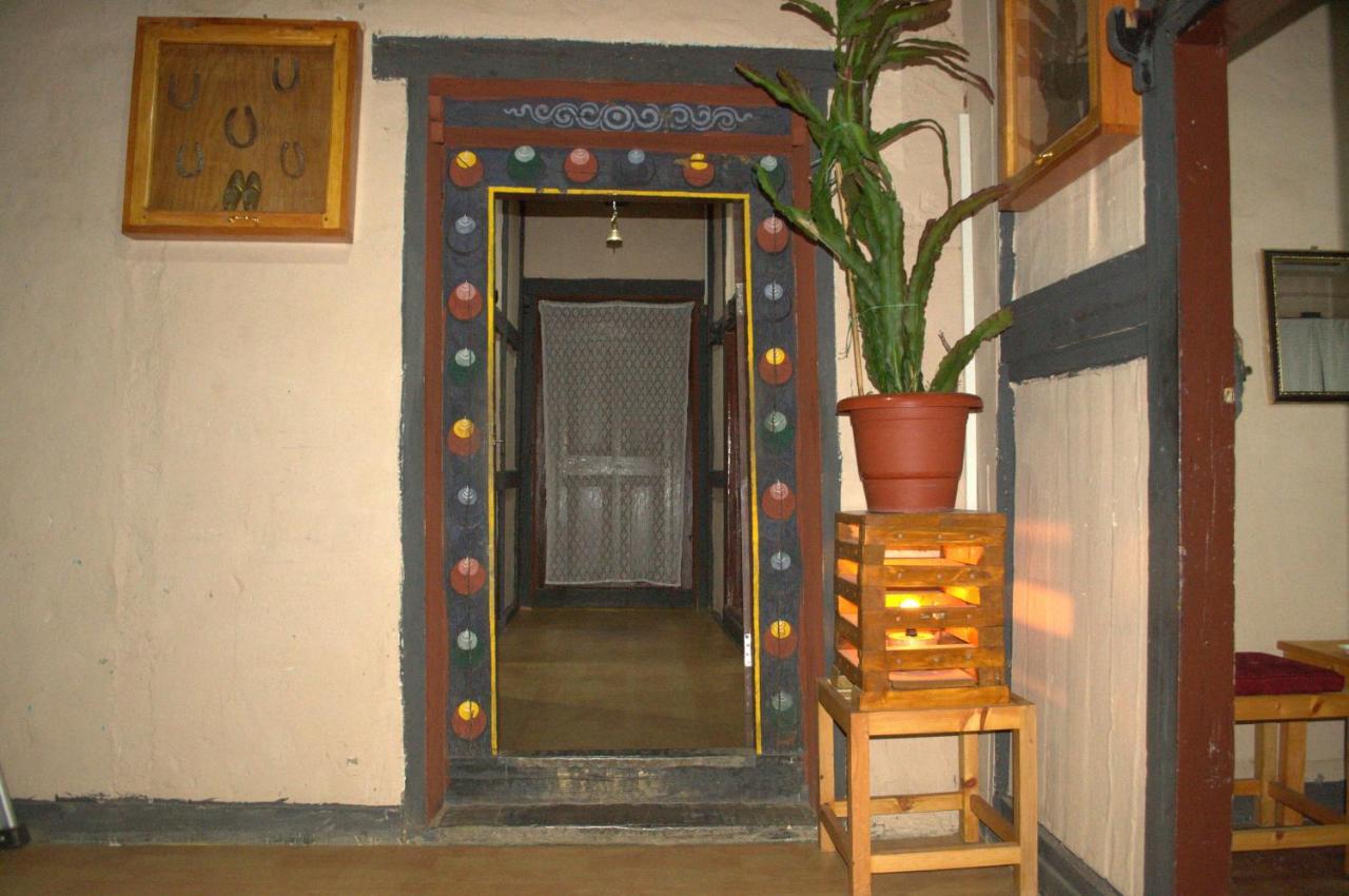 Ama'S Village Lodge Paro Exterior photo