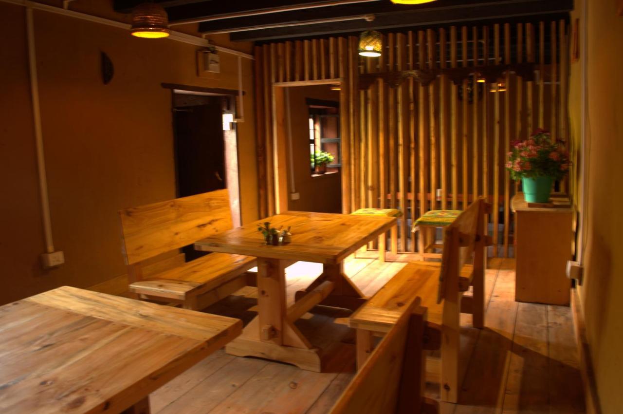 Ama'S Village Lodge Paro Exterior photo